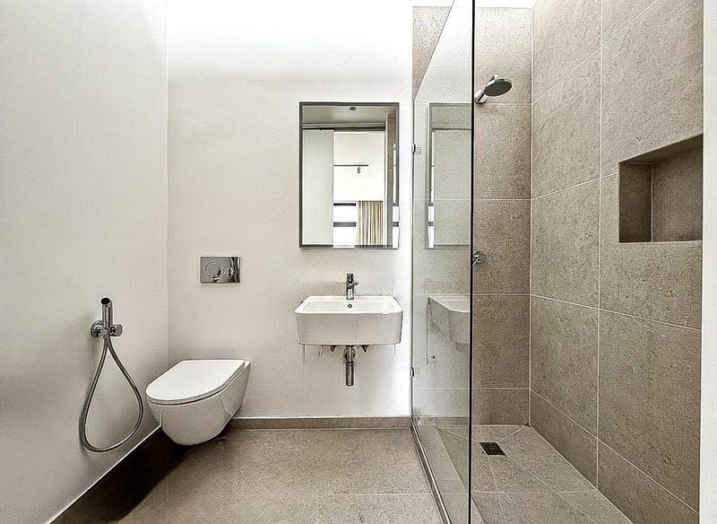5 Bedroom Property for Sale in Green Point Western Cape